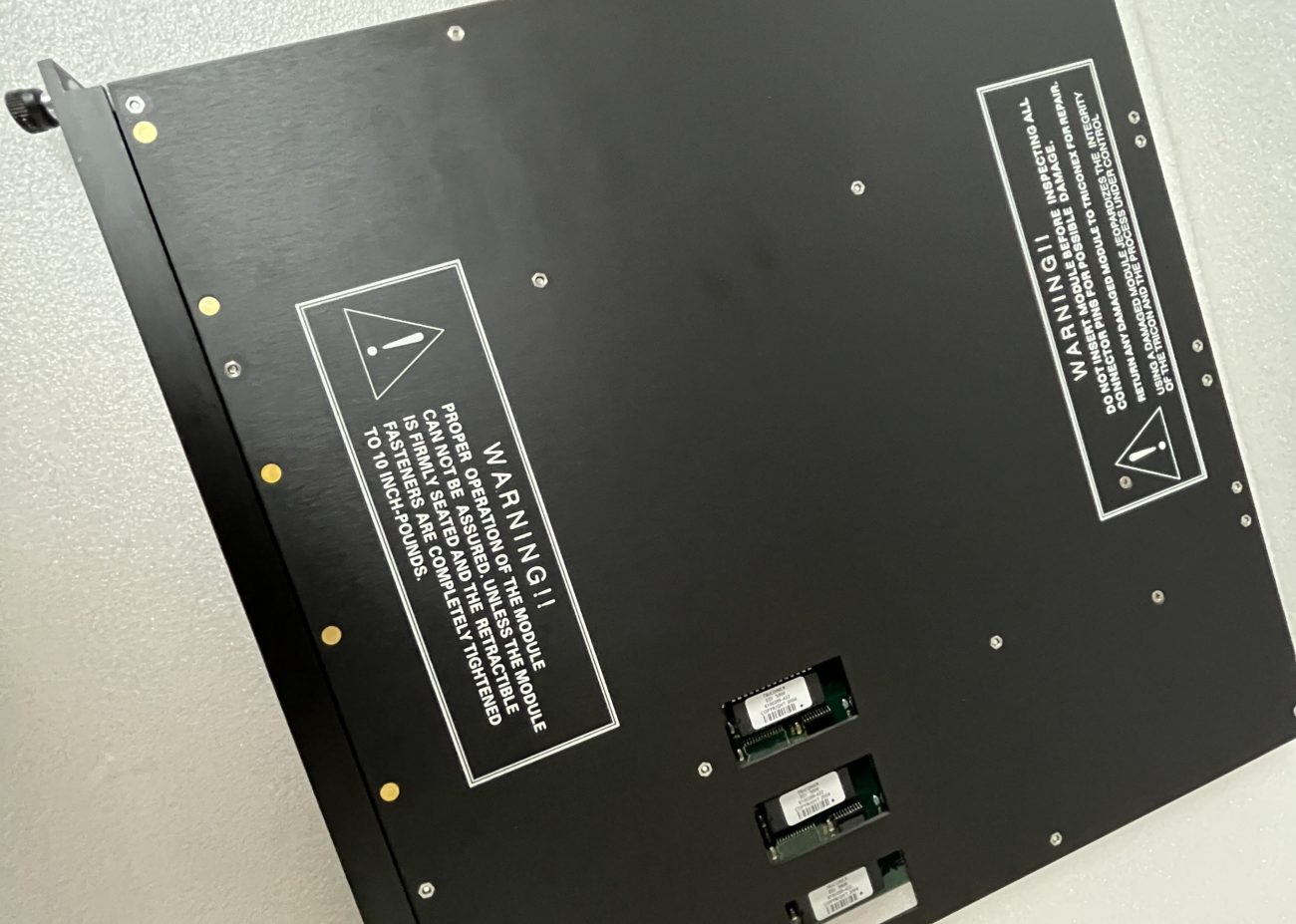 TRICONEX 3503EC1: The world’s first SIL3 safety controller that supports Triple Modular Redundancy (TMR), with a fault self check time of 0.5ms, helping to improve the safety interlock reliability of refining equipment by 99.999%缩略图