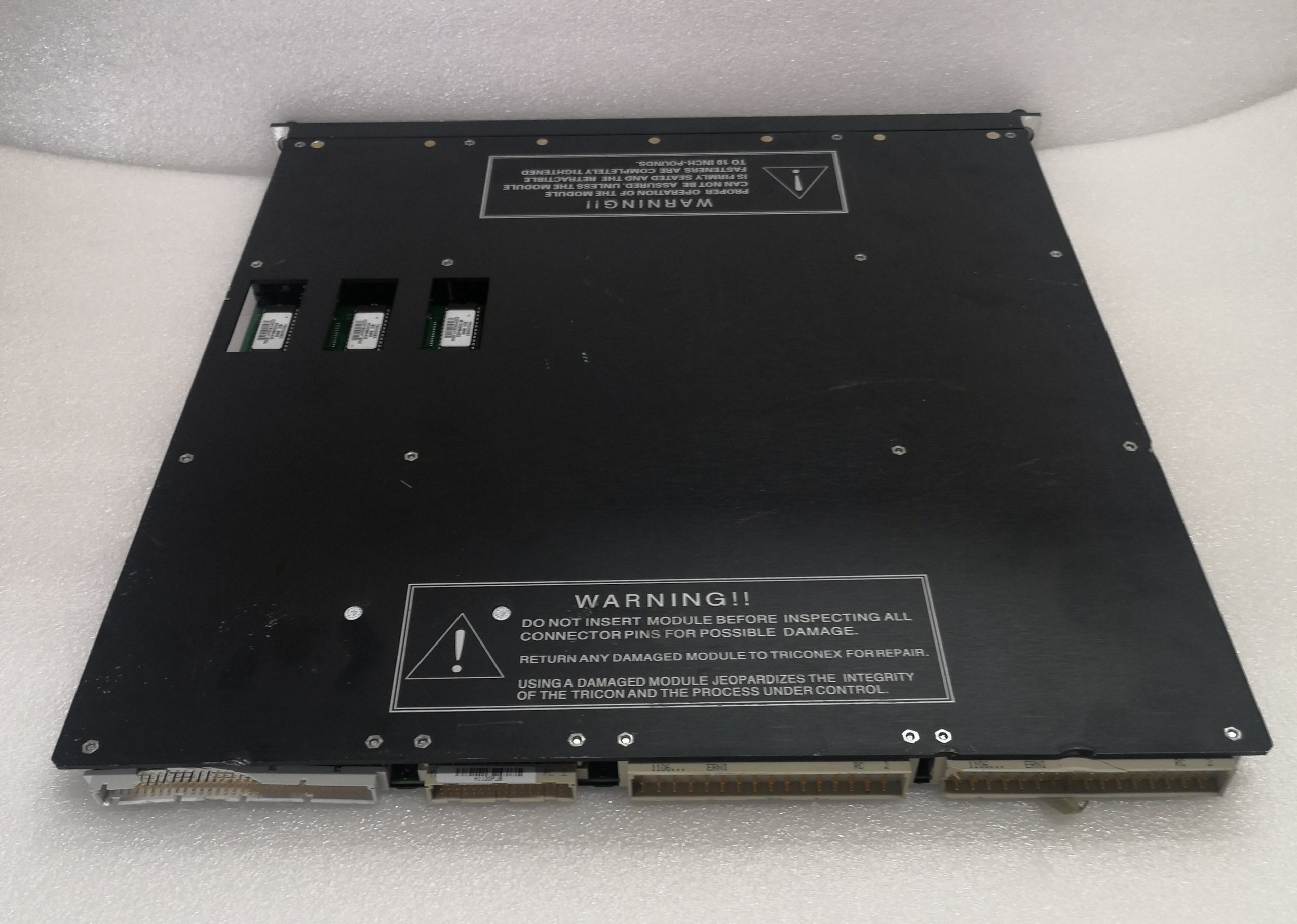 TRICONEX 3503EC1: The world’s first SIL3 safety controller that supports Triple Modular Redundancy (TMR), with a fault self check time of 0.5ms, helping to improve the safety interlock reliability of refining equipment by 99.999%插图1